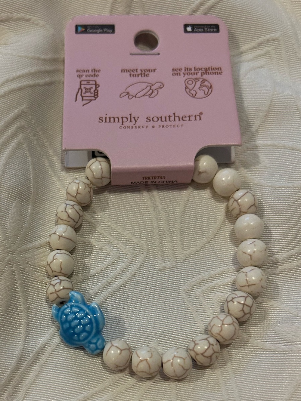 SIMPLY SOUTHERN CREAM COLOR GRADIENT TRACKER TURTLE JEWELRY BRACELET